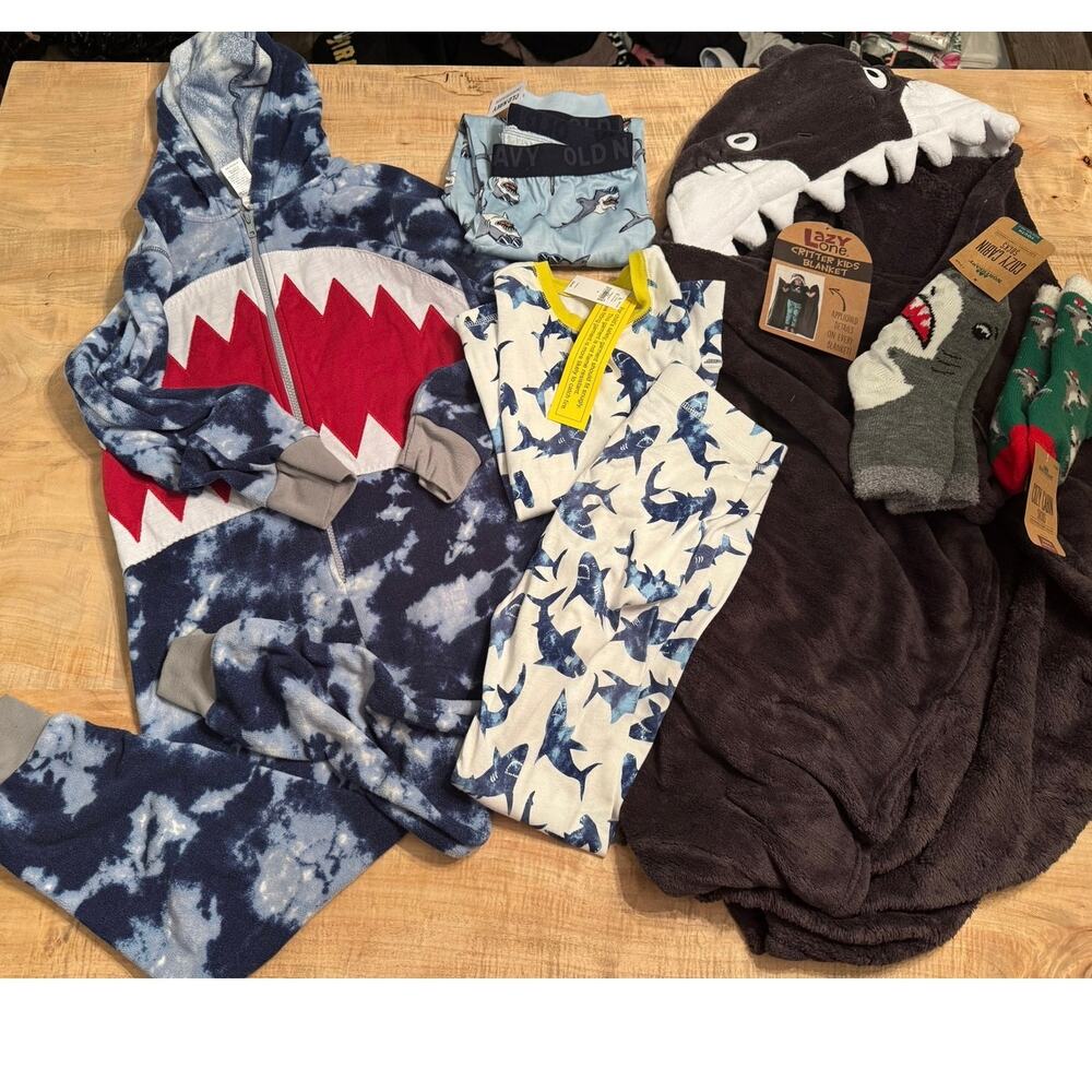 Shark bundle gift set size size 8, lazy ones, pajamas and socks nwt